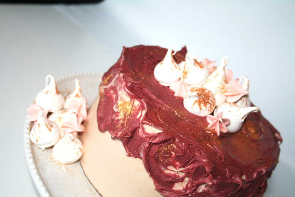Burgundy, gold and meringue cake