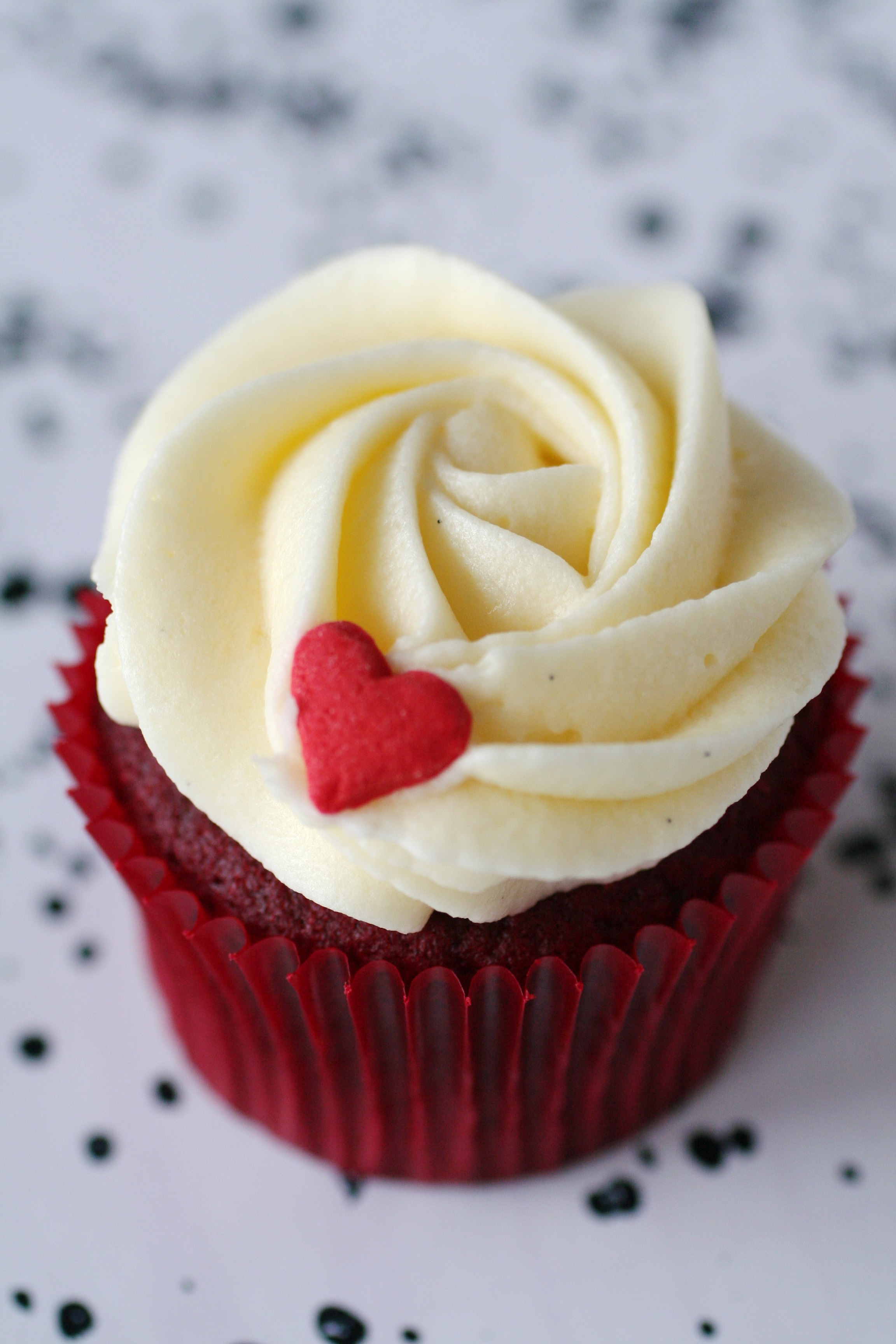 Red Velvet Cupcakes with Cream Cheese Frosting - Recipe